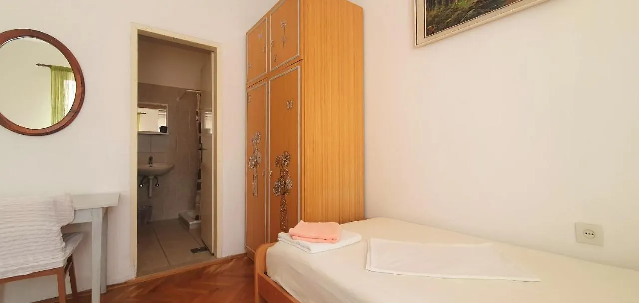 Apartments & Rooms Danica Starigrad Paklenica 0*,