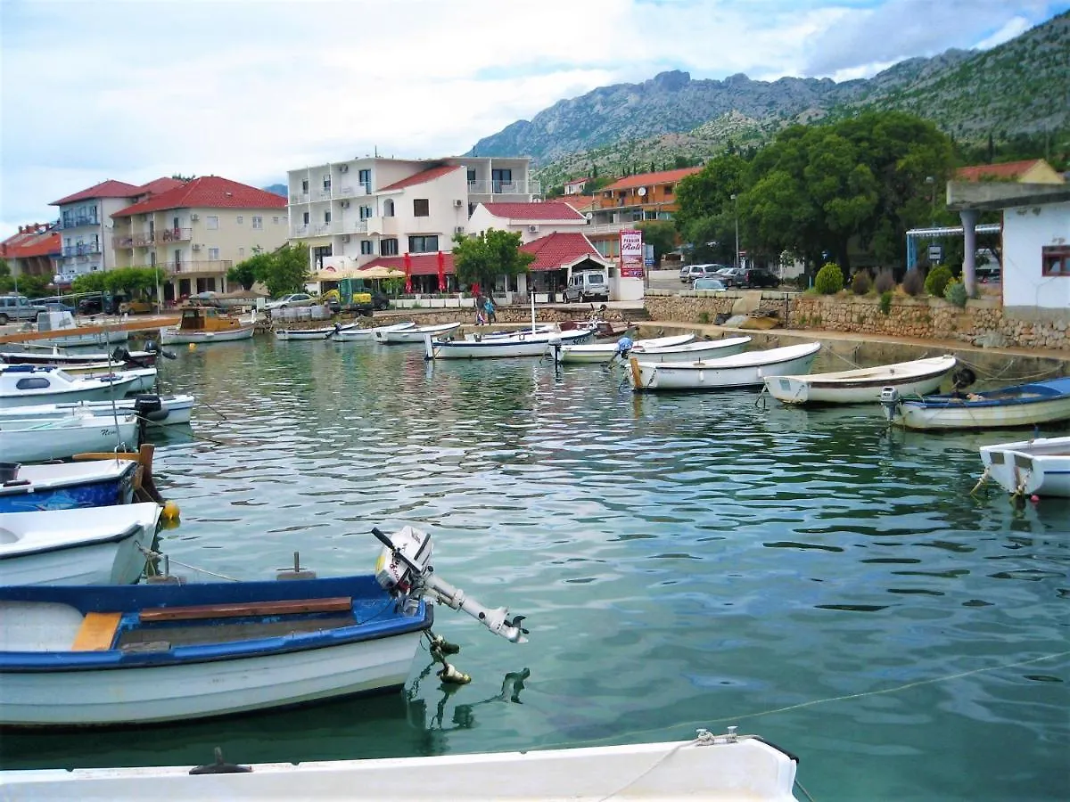 Apartments & Rooms Danica Starigrad Paklenica 0*,  Croatia