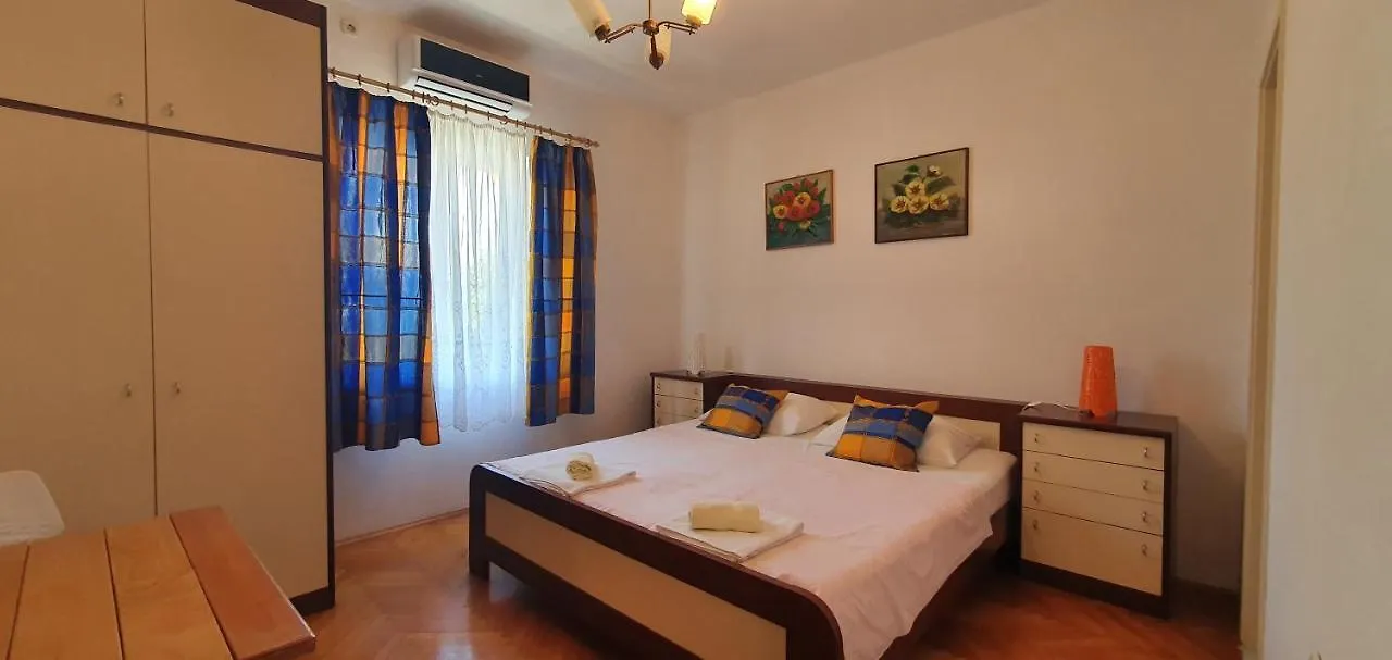 Apartments & Rooms Danica Starigrad Paklenica