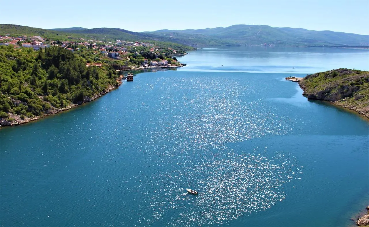 Apartments & Rooms Danica Starigrad Paklenica